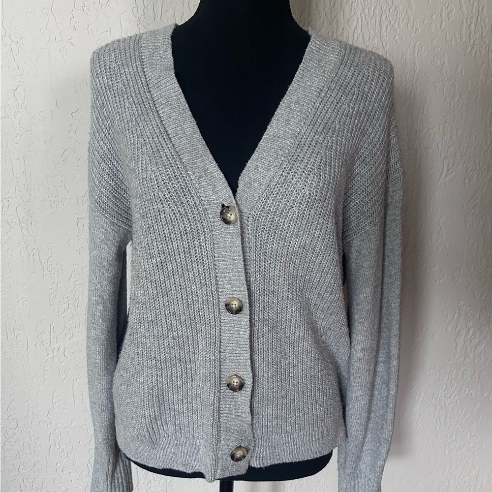 Market & Spruce Gray Button-Up Cardigan
